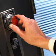 Advantage Locksmith Store Bayonne, NJ 201-367-1554 - sb-com-01